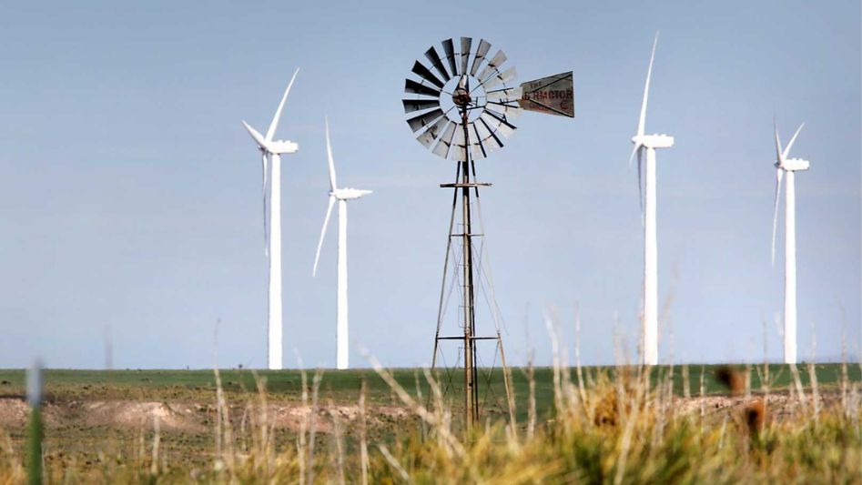 windmill vs wind turbine