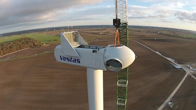 Innovation in Typhoon-Resistant Wind Turbine Design - WindCycle